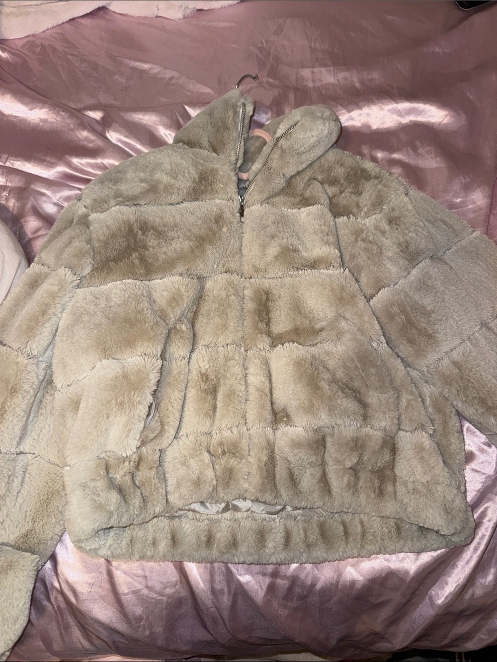 NWT Garage Faux Fur Hooded Pullover Jacket in Light Beige
